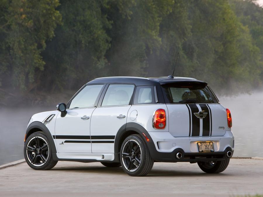  Mini Cooper Countryman S All4 2010 года  (US) (фото 31 из 37)